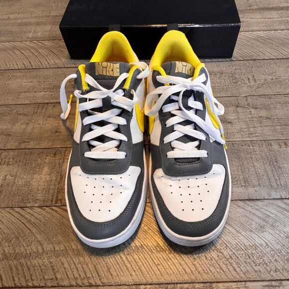 Nike Court Borough Low 2 – Gray, White & Yellow Smiley – Size 6.5Y (Youth) - Picture 6 of 6